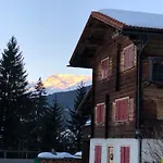 Alpehytte Sonniges Arosa Fuer 6 Pers Alleinstehend Mit Traumhaftem Bergpanorama Langwies