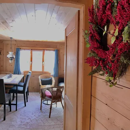 Sonniges Arosa Fuer 6 Pers Alleinstehend Mit Traumhaftem Bergpanorama 木屋 *