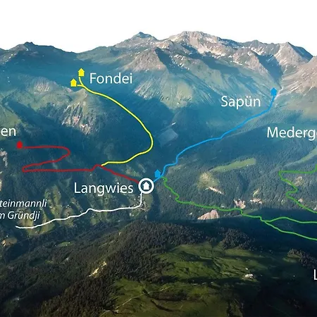 Sonniges Arosa Fuer 6 Pers Alleinstehend Mit Traumhaftem Bergpanorama בקתה