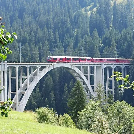 Chalet Sonniges Arosa Für 6 Pers Alleinstehend Mit Traumhaftem Bergpanorama
