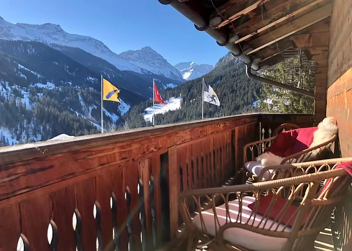 Chalet Sonniges Arosa Für 6 Pers Alleinstehend Mit Traumhaftem Bergpanorama Langwies