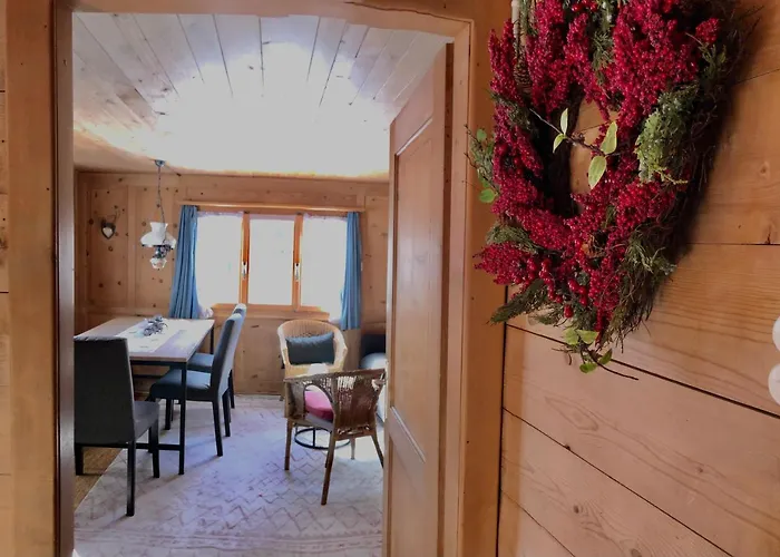 Sonniges Arosa Für 6 Pers Alleinstehend Mit Traumhaftem Bergpanorama Chalet *