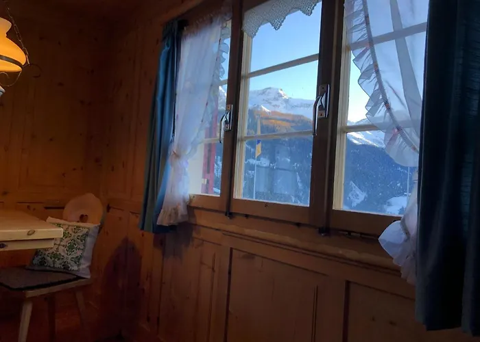 Sonniges Arosa Für 6 Pers Alleinstehend Mit Traumhaftem Bergpanorama Chalet *