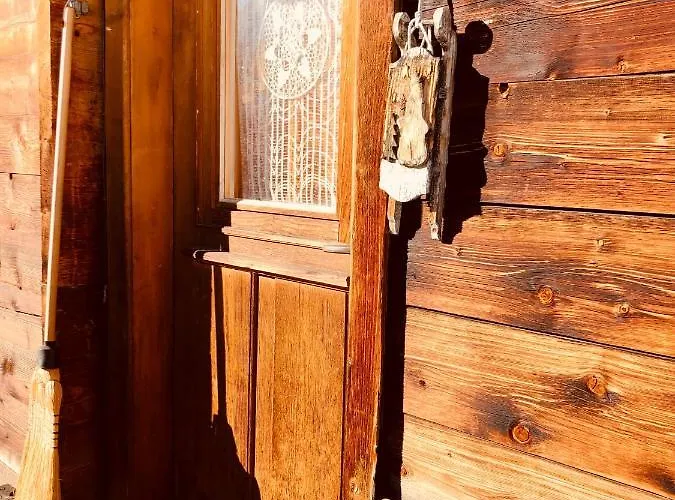 Sonniges Arosa Für 6 Pers Alleinstehend Mit Traumhaftem Bergpanorama Chalet