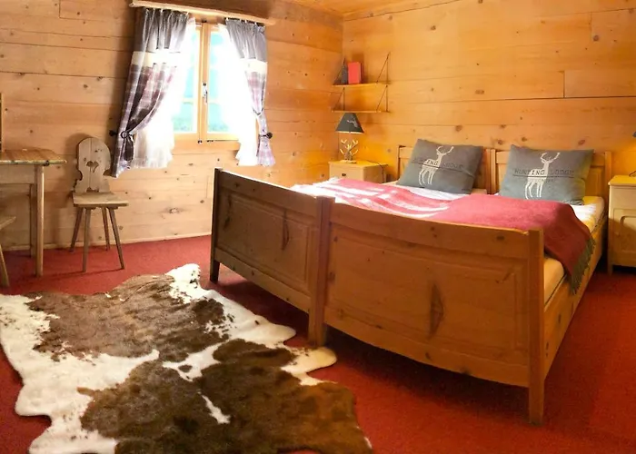 Chalet Sonniges Arosa Für 6 Pers Alleinstehend Mit Traumhaftem Bergpanorama Langwies