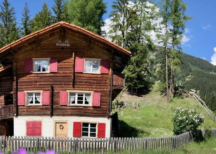 Sonniges Arosa Für 6 Pers Alleinstehend Mit Traumhaftem Bergpanorama *